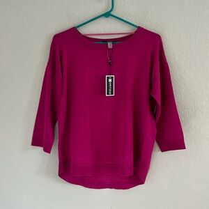 Cute/sexy, button back quarter sleeve sweater